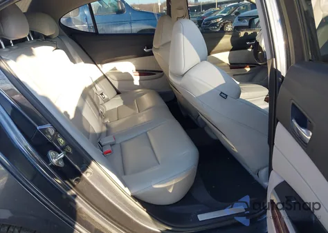 2016 Acura Tlx из США, поврежденный, VIN 19UUB1F37GA007004